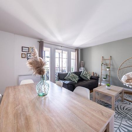 Disney Pop Appartement Сери Екстериор снимка